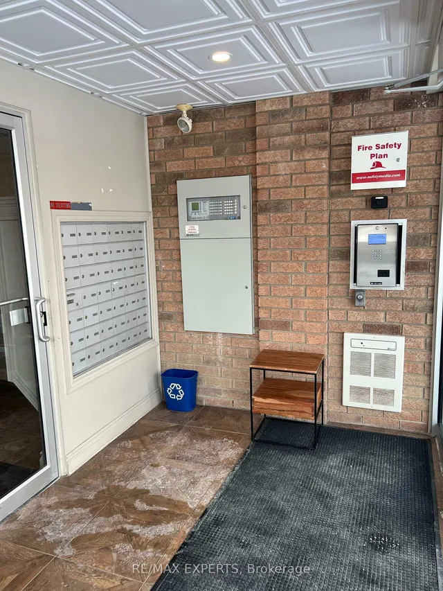 Additional image 4 of 345 Briarmeadow Dr Unit 404