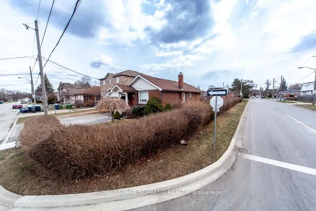 Additional image 8 of 109 Regina Ave