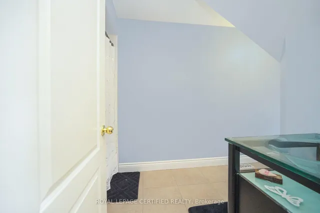 Additional image 31 of 12 Sunnybrook Cres