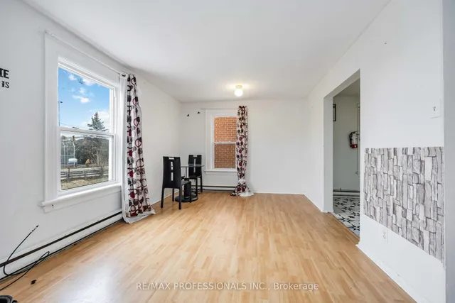 Additional image 12 of 220 Main St