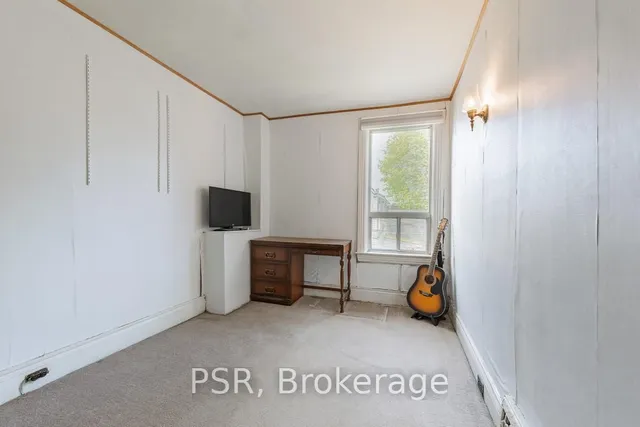 Additional image 17 of 212 Brock Ave