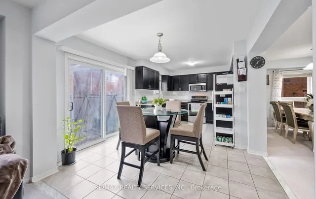 Additional image 10 of 31 Rambling Oak Dr