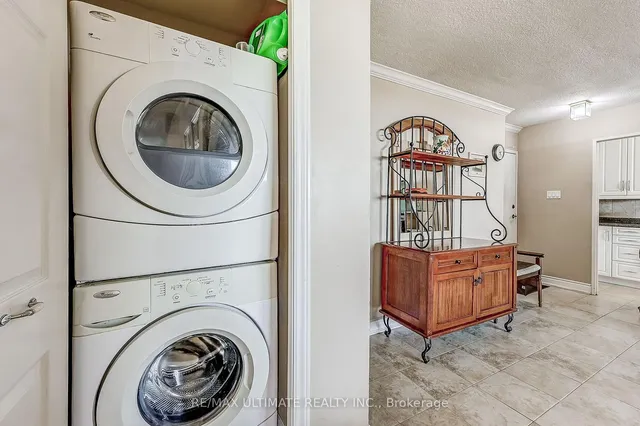 Additional image 23 of 541 Blackthorn Ave Unit 1005