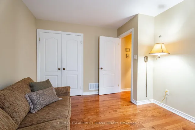 Additional image 13 of 345 Southcote Rd