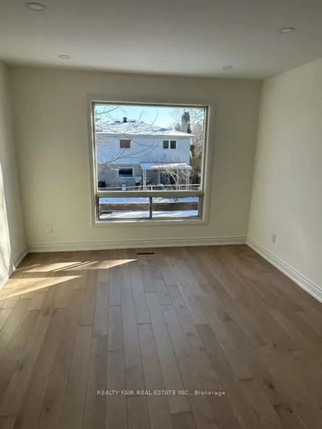 Additional image 17 of 7 Whitehorn Cres