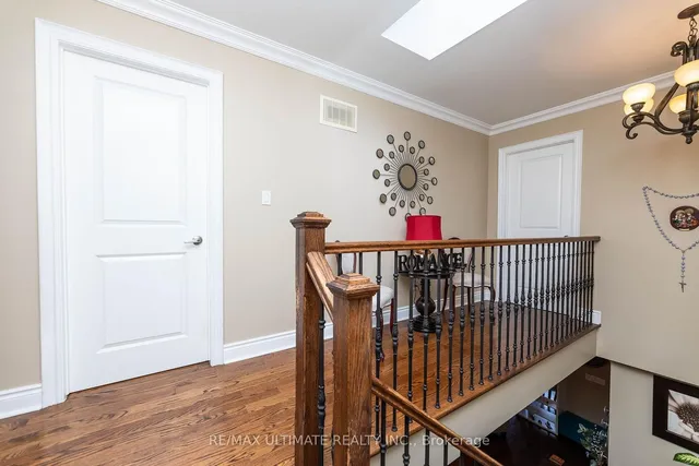 Additional image 18 of 134 Brownville Ave