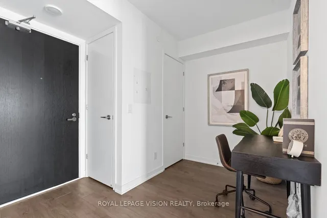 Additional image 15 of 501 Yonge St Unit 4508