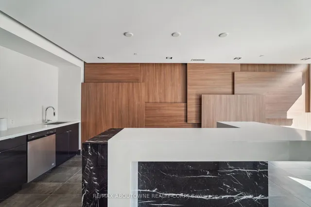 Additional image 32 of 5260 Dundas St Unit C204