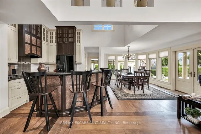 Additional image 11 of 285 Hamilton Dr