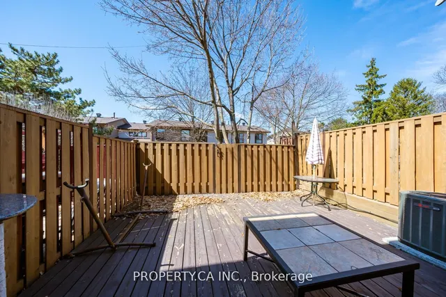 Additional image 32 of 64 Dawson Cres