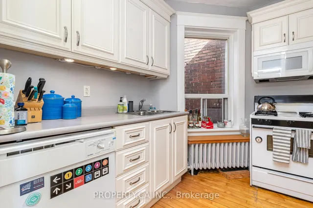 Additional image 23 of 1126 Dovercourt Rd