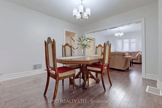 Additional image 5 of 86 Oak Park Ave