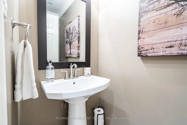 Additional image 13 of 27 Gladiola Dr