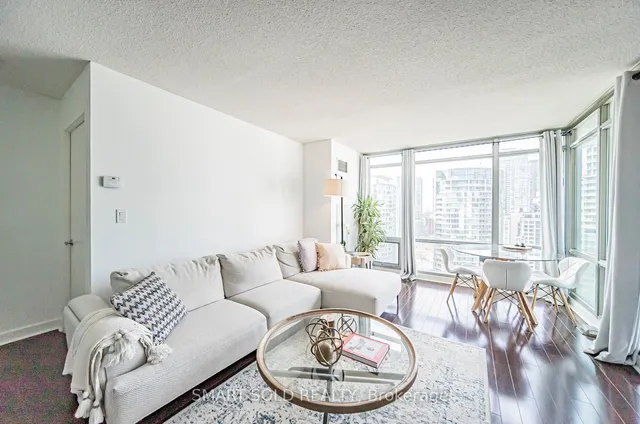 Additional image 13 of 81 Navy Wharf Crt Unit 2710