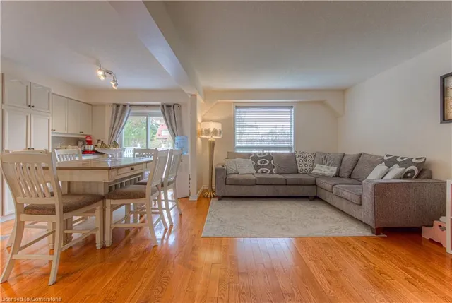 Additional image 8 of 17 Rosemount Dr