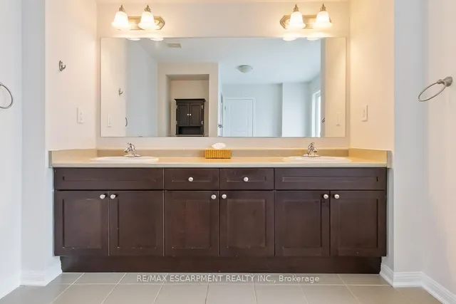 Additional image 32 of 255 Monaghan Cres