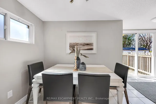 Additional image 24 of 161 RAY St