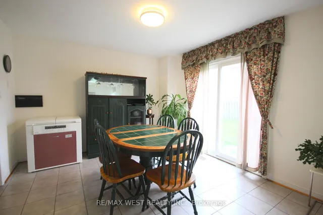 Additional image 19 of 73 Hullrick Dr