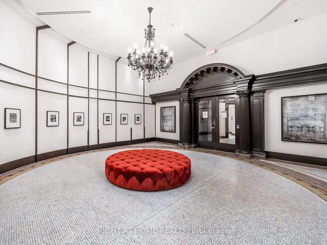 Additional image 5 of 197 Yonge St Unit 5607