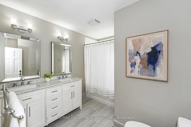 Additional image 31 of 585 Deborah Cres