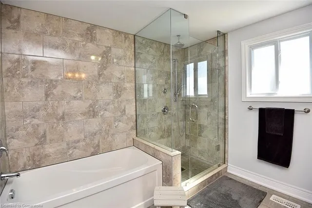 Additional image 24 of 272 Birchcliffe Cres