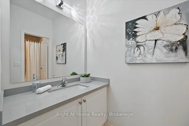 Additional image 47 of 465 Dundas St