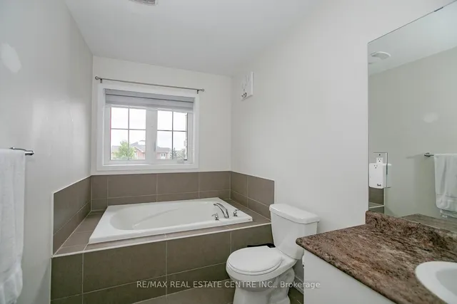 Additional image 15 of 8 Edsel Rd