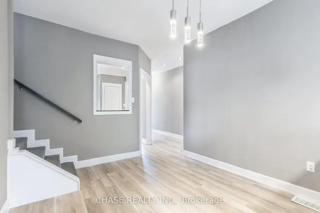 Additional image 10 of 86 Smith Ave