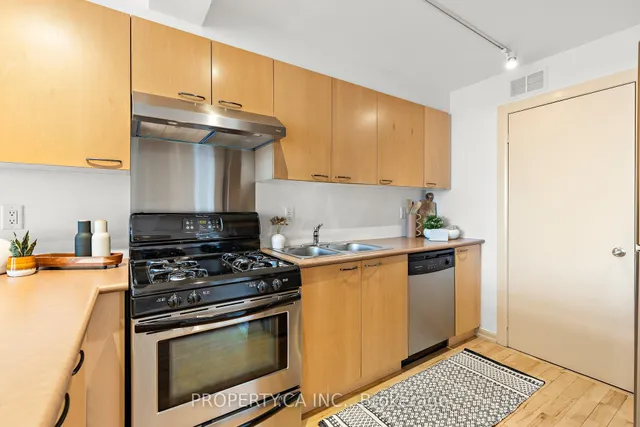 Additional image 8 of 660 Pape Ave Unit 209