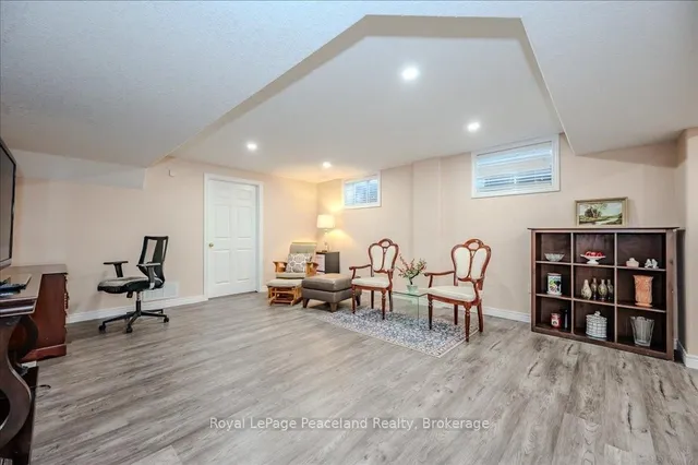 Additional image 30 of 58 Kestrel St