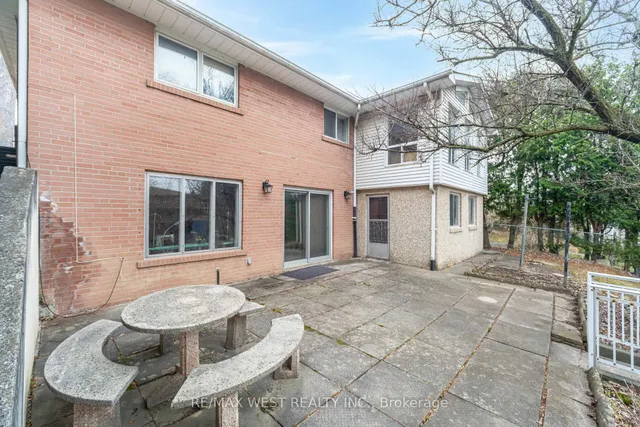 Additional image 26 of 94 Windhill Cres