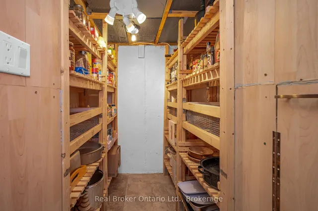 Additional image 35 of 2015 Grosvenor St