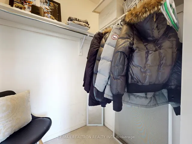 Additional image 23 of 81 Isaac Devins Blvd