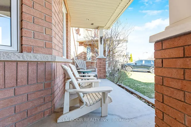 Additional image 3 of 221 Bussel Cres