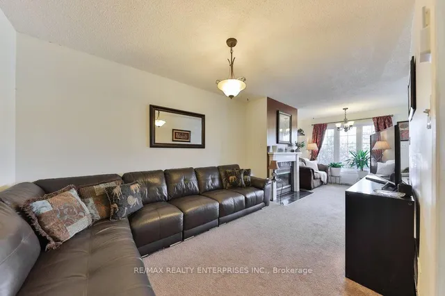 Additional image 9 of 455 Apache Crt Unit 52