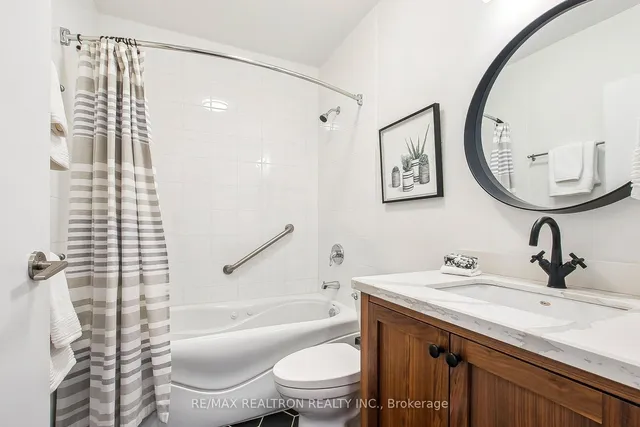 Additional image 31 of 233 Carlaw Ave Unit 205