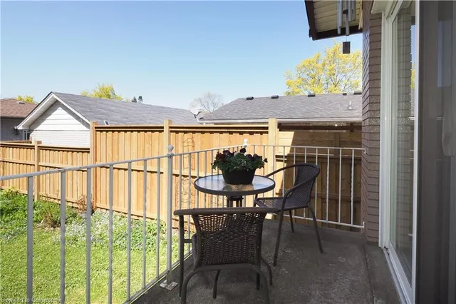 Additional image 17 of 14 Secord Ave