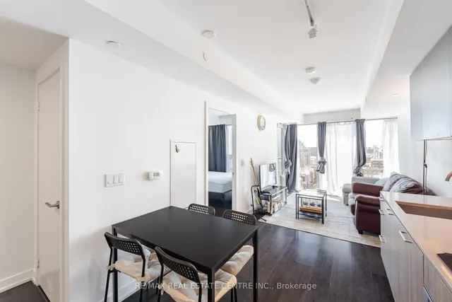 Additional image 3 of 19 Western Battery Rd Unit 1012