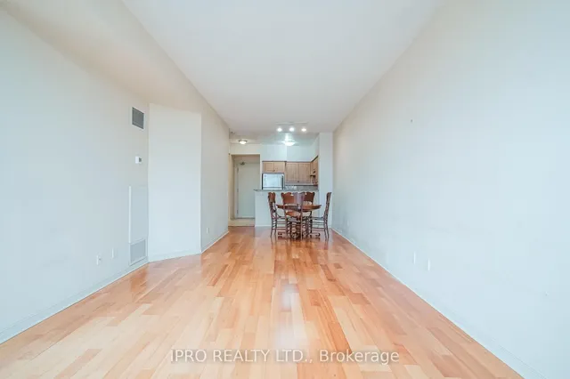 Additional image 21 of 481 Rosewell Ave Unit 408