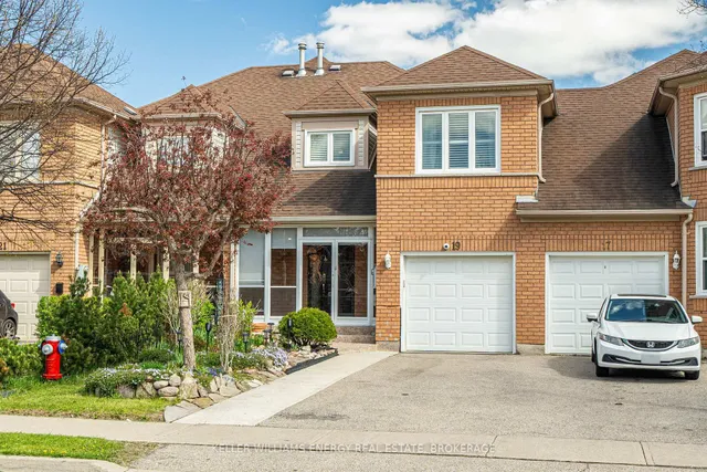 19 Woodstream Ave
