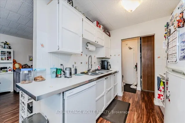 Additional image 18 of 29 West Ave Unit 204