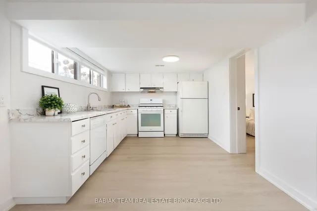 Additional image 26 of 62 Burr Ave