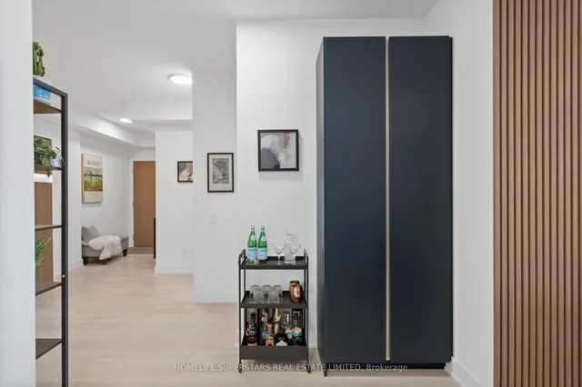 Additional image 10 of 1285 Queen St Unit 306