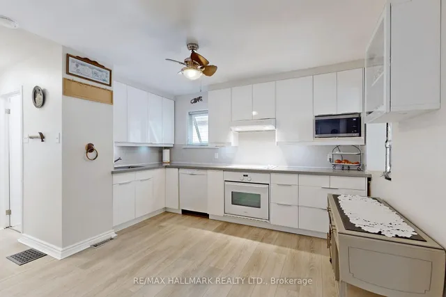 Additional image 9 of 21 Enfield Ave