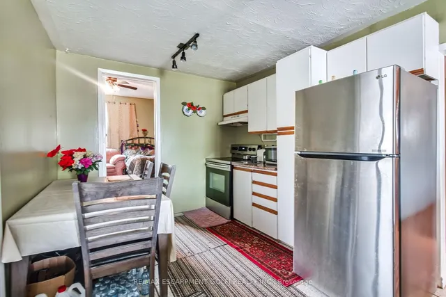 Additional image 10 of 412 Red Oak Ave