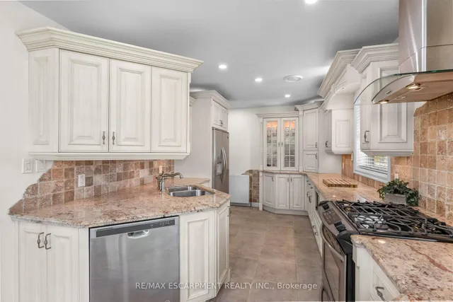 Additional image 8 of 8 Northcliffe Ave