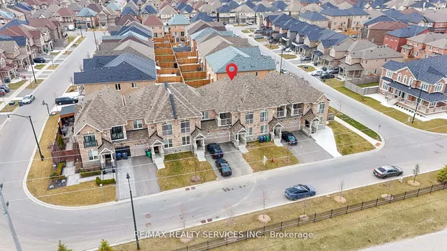 Additional image 40 of 25 Enclave Tr