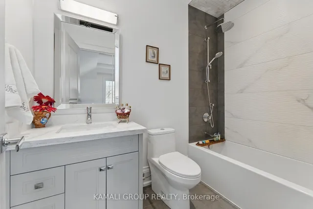 Additional image 24 of 253 Poyntz Ave