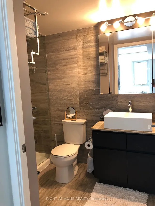 Additional image 26 of 15 Iceboat Terr Unit 2709