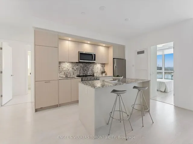 Additional image 10 of 30 Inn On The Park Dr Unit 221